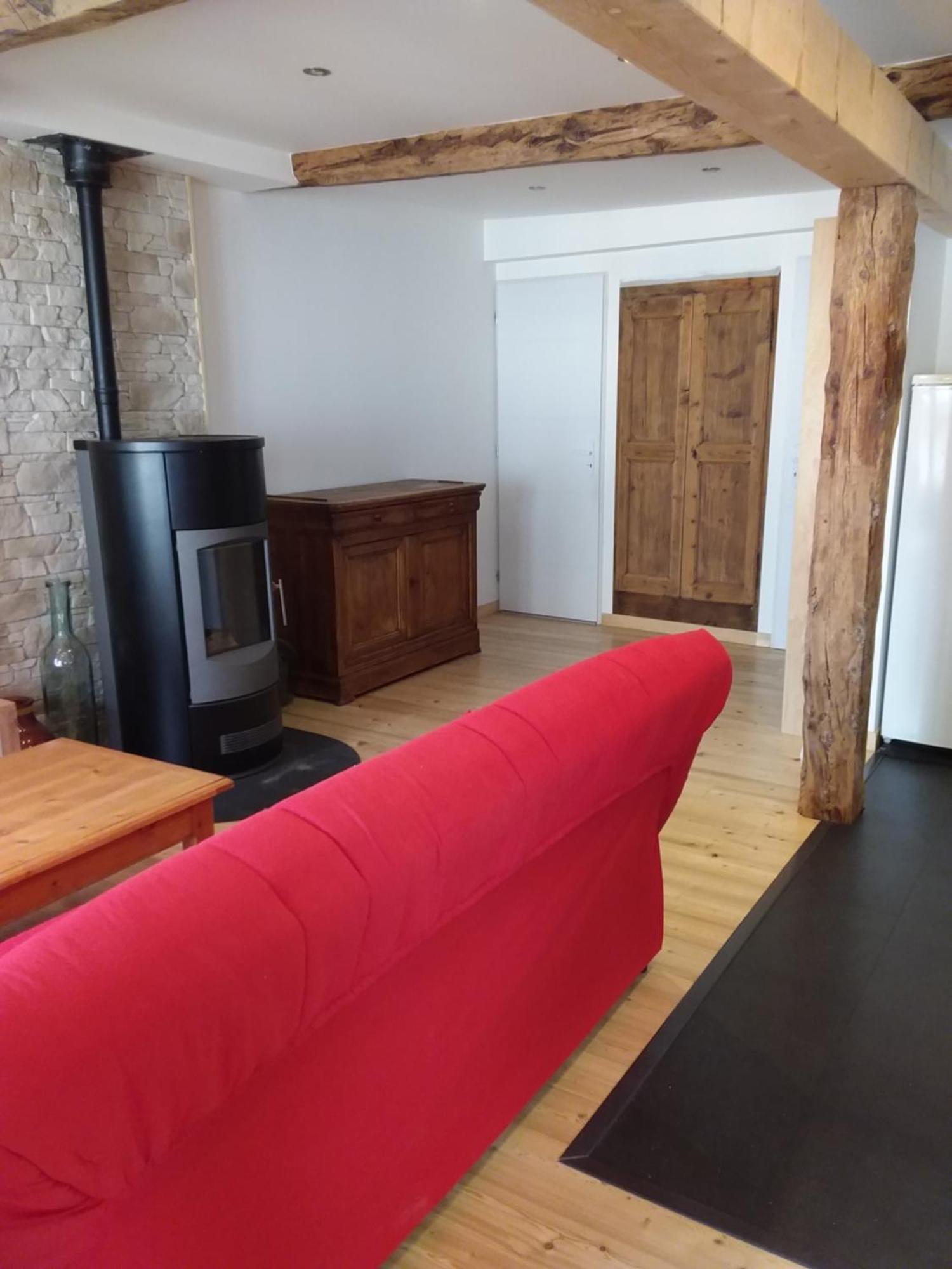 Crots Appartement Dans Maison De Village מראה חיצוני תמונה